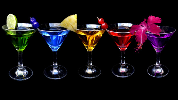 你想成為眾人焦點(diǎn)嗎？LED智能酒杯